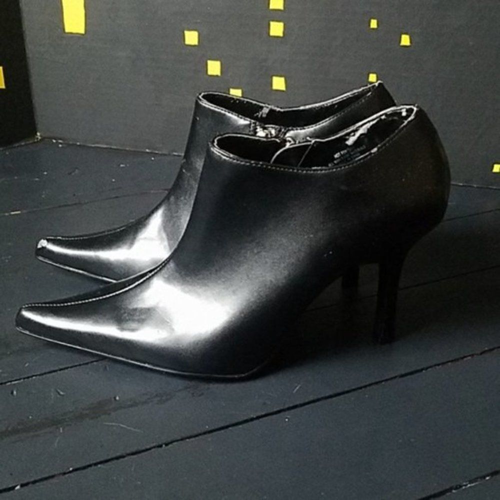 Unlisted Black Ankle booties - Picture 3 of 7